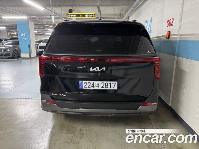 Kia Carnival 2025 — Photo 19/20