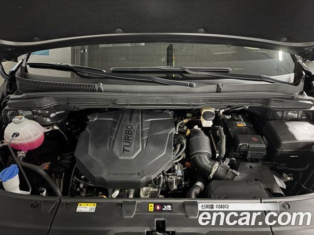 Kia Carnival 2025 — Photo 8/20