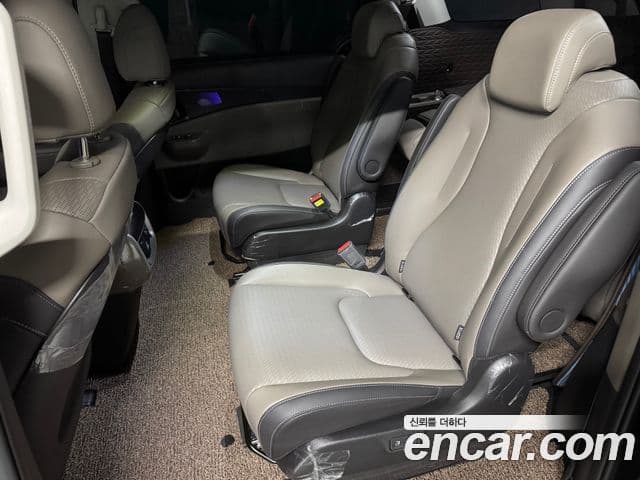 Kia Carnival 2025 — Photo 10/20
