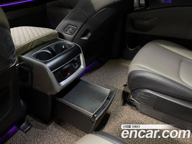 Kia Carnival 2025 — Photo 7/20