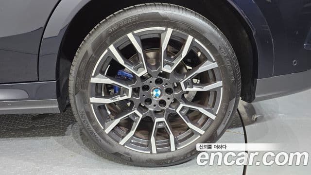 BMW X6 2025 — ფოტო 31/35