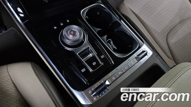 Kia Carnival 2022 — Şəkil 9/20