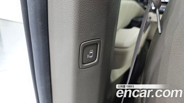 Kia Carnival 2022 — Şəkil 18/20