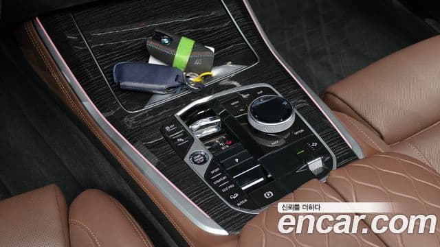 BMW X5 2024 — Photo 26/31