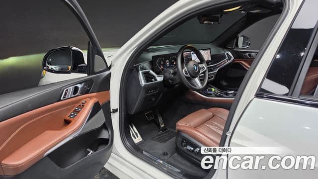 BMW X5 2024 — Photo 24/31