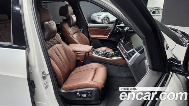 BMW X5 2024 — Photo 17/31