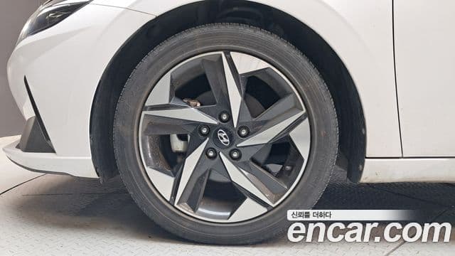 Hyundai Avante 2022 — ფოტო 5/20