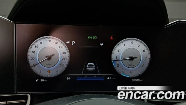 Hyundai Avante 2022 — ფოტო 8/20