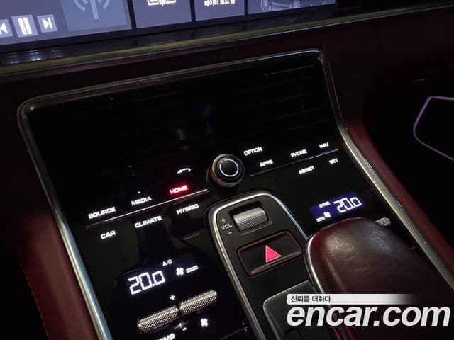 Porsche Panamera 2018 — Фото 13/20