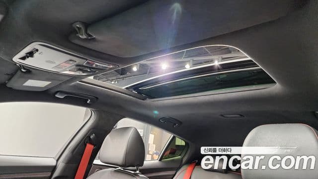 Kia Stinger 2022 — фото 18 из 20