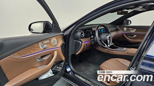 Mercedes-Benz E-Class 2022 — Şəkil 10/20