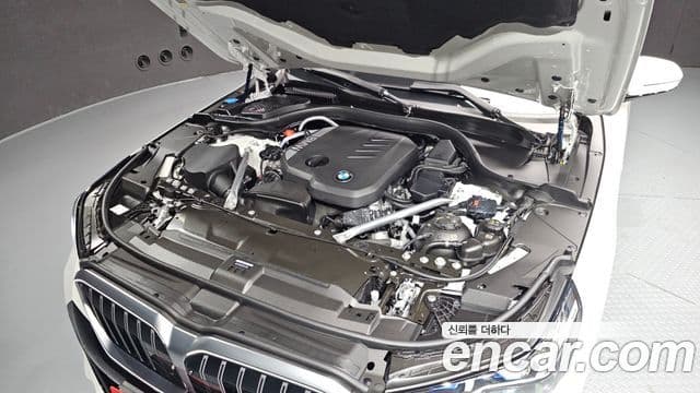BMW 5 Series 2025 — ფოტო 6/20