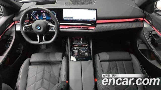 BMW 5 Series 2025 — ფოტო 7/20