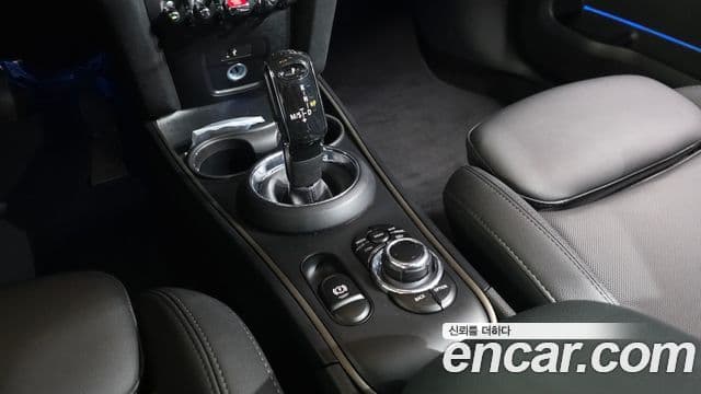 Mini Cooper Countryman 2023 — ფოტო 20/20