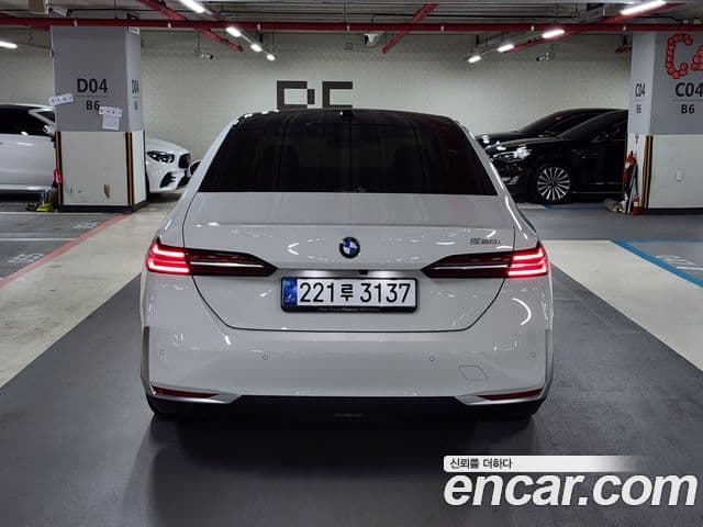 BMW 5 Series 2025 — ფოტო 3/20