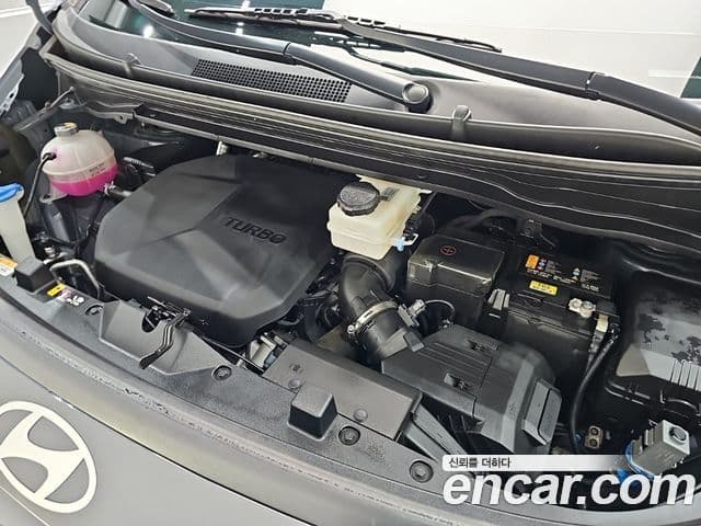 Hyundai Staria 2024 — ფოტო 4/18