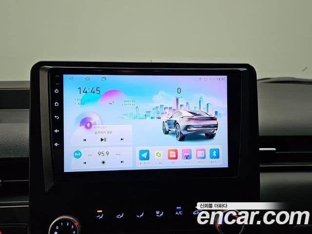 Hyundai Staria 2024 — ფოტო 12/18