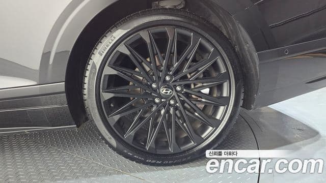Hyundai Grandeur Hybrid 2025 — Photo 12/39