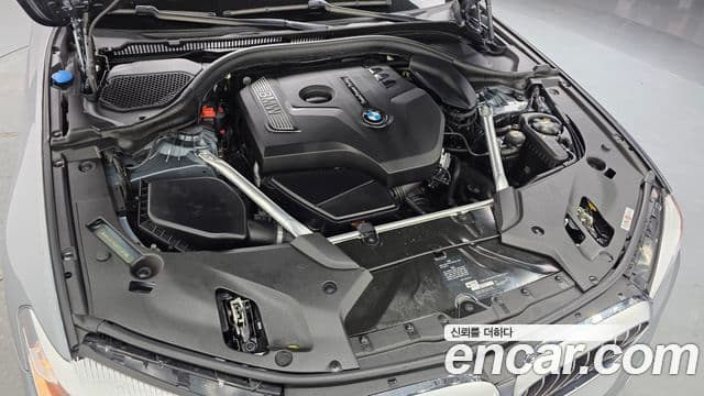BMW 5 Series 2019 — ფოტო 5/20