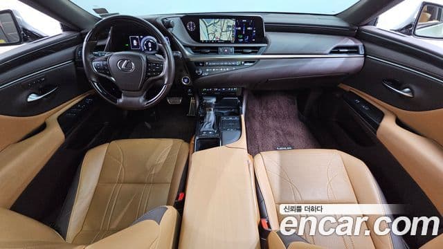 Lexus ES300h 2019 — Şəkil 7/20