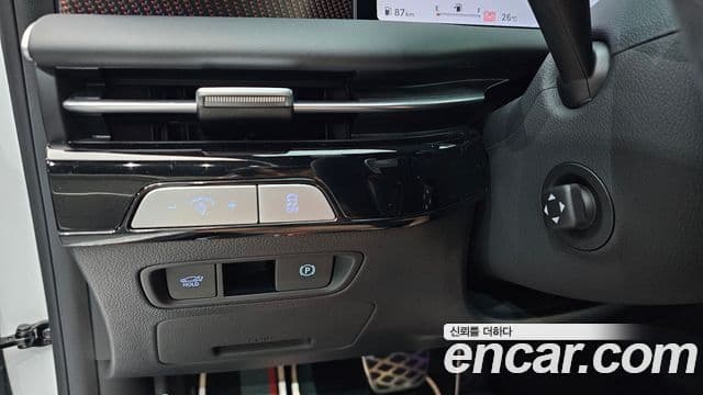 Genesis Electrified G80 2024 — ფოტო 16/20