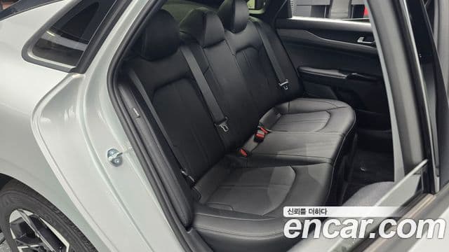 Kia K5 2025 — Şəkil 24/31