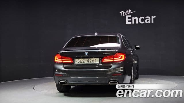 BMW 5 Series 2018 — ფოტო 4/20
