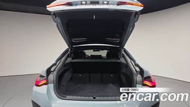 BMW 4 Series 2024 — ფოტო 17/20