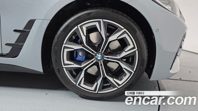 BMW 4 Series 2024 — ფოტო 32/32
