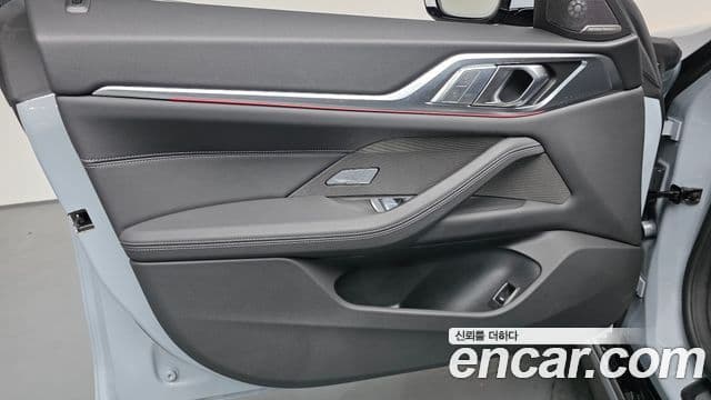 BMW 4 Series 2024 — ფოტო 17/32