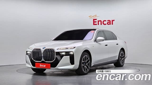 BMW i7 2024 — ფოტო 3/36