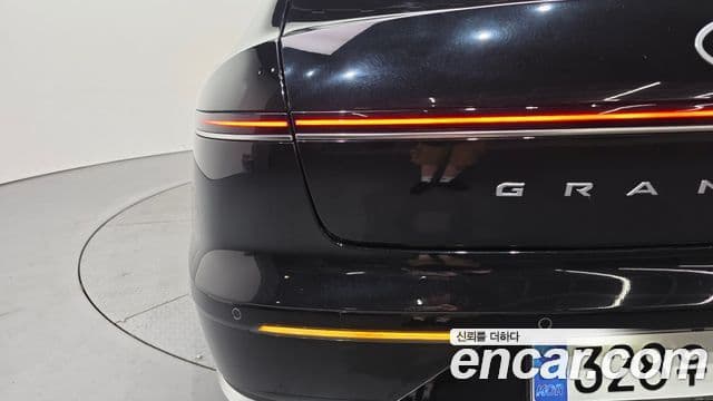 Hyundai Grandeur Hybrid 2023 — Şəkil 24/31