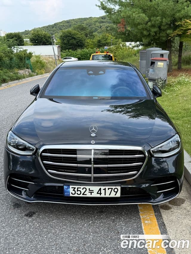 Mercedes-Benz S-Class 2021 — Photo 5/10
