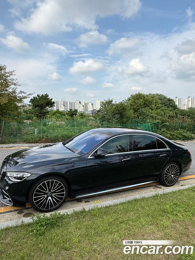 Mercedes-Benz S-Class 2021 — Photo 4/10