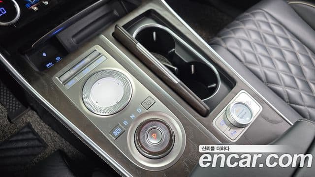 Genesis GV80 2021 — Şəkil 9/20