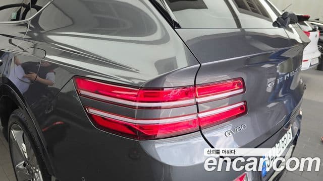 Genesis GV80 2021 — ფოტო 9/39