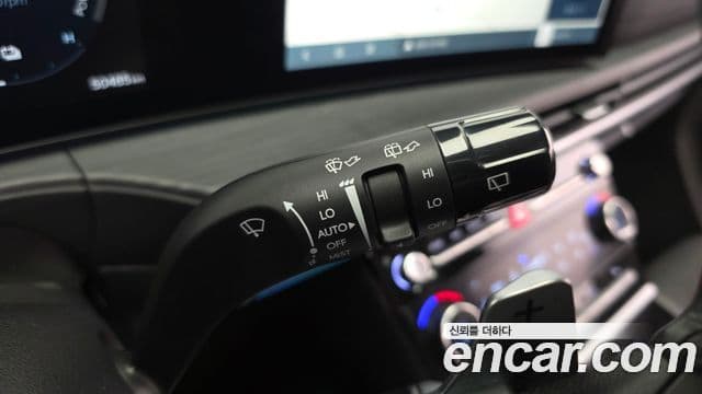 Hyundai Santa Fe 2023 — Фото 18/20