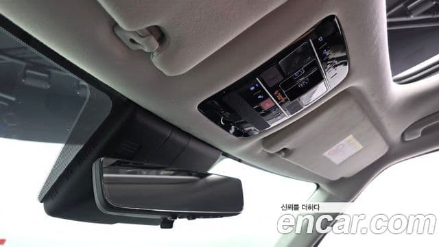 Hyundai Santa Fe 2023 — ფოტო 19/35