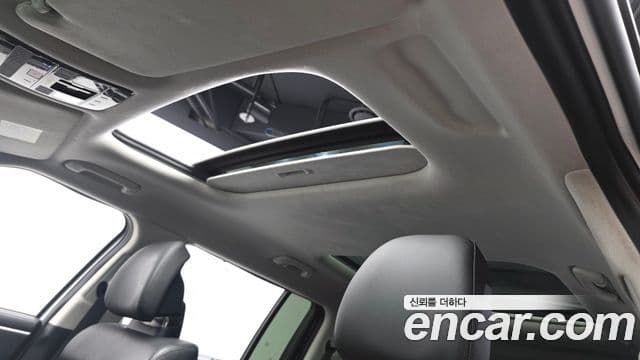 Hyundai Santa Fe 2023 — ფოტო 9/35
