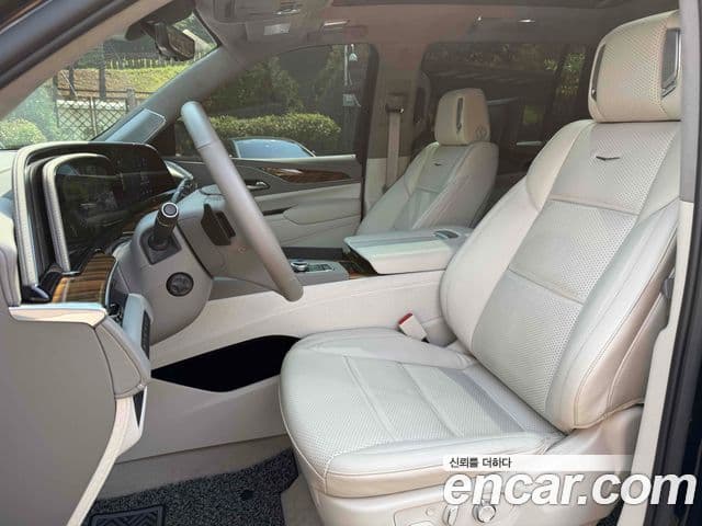 Cadillac Escalade 2024 — фото 10 из 20