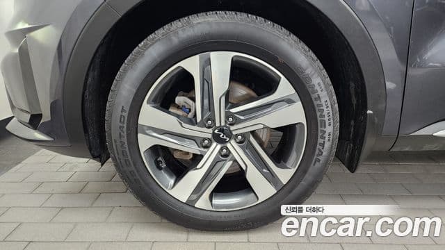 Kia Sorento 2022 — Фото 5/20