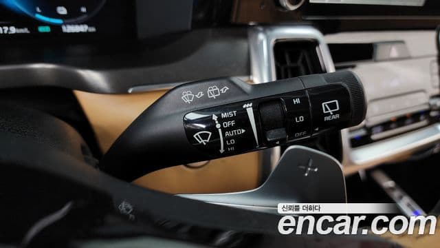 Kia Sorento 2022 — Фото 18/20