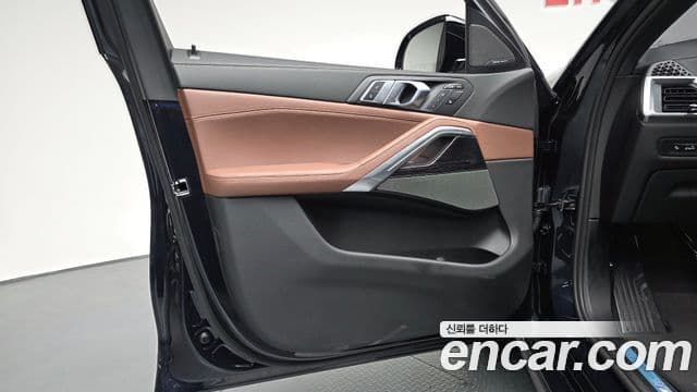 BMW X6 2025 — Photo 16/36
