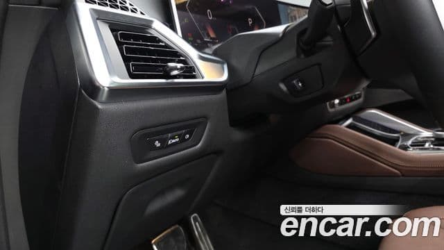 BMW X6 2025 — Photo 11/36