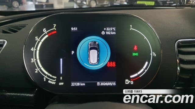 Mini Cooper Clubman 2023 — ფოტო 7/20