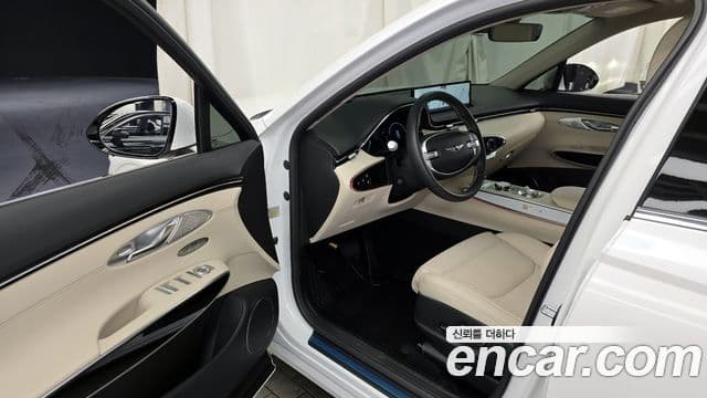 Genesis GV70 2024 — фото 10 из 20