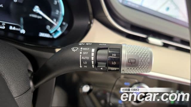 Genesis GV70 2024 — Photo 25/35