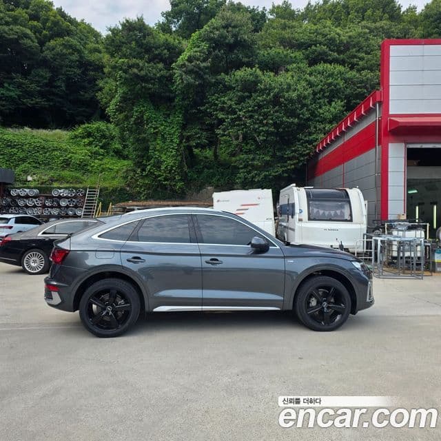 Audi Q5 2023 — Şəkil 7/20