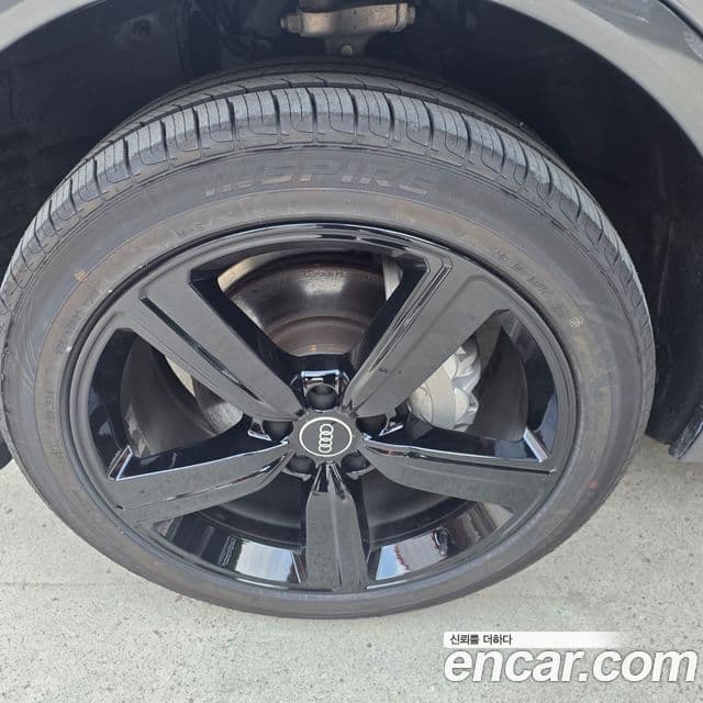 Audi Q5 2023 — Şəkil 19/20