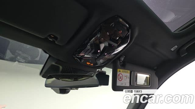 BMW 5 Series 2025 — Photo 25/35